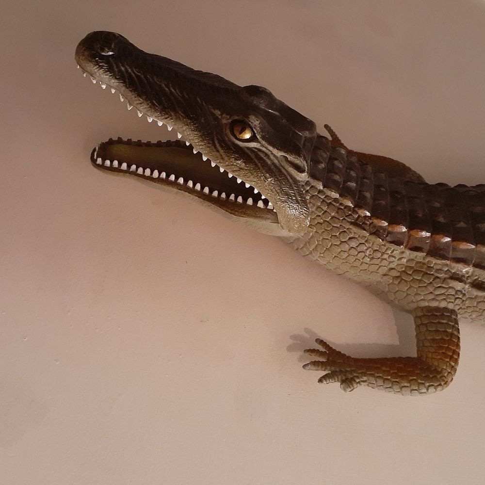 Dor mei toy alligator crocodile hard plastic large size